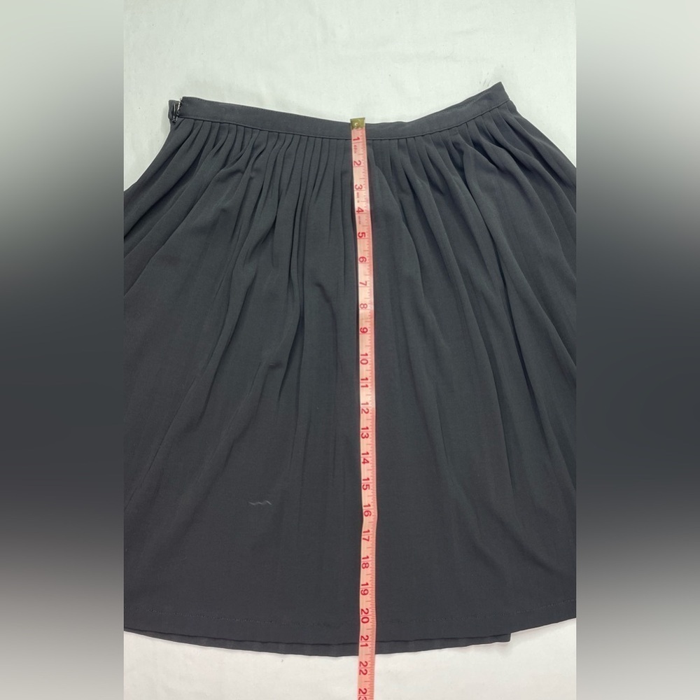 GAP Pleated Elegant Black Mini Skirt Size Medium - Picture 7 of 7
